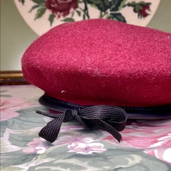 Raspberry Beret - Picture 8 of 10